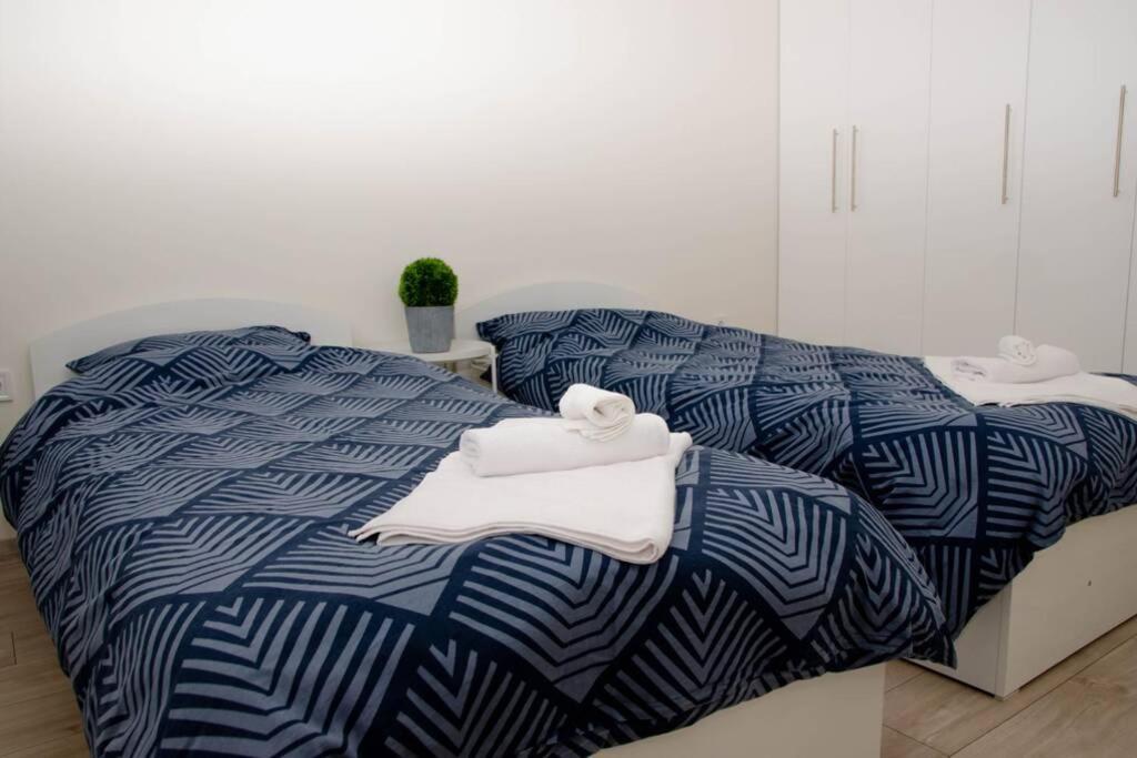 Super Luxurious & Spacious Designer Apartment. Stara Zagora Esterno foto