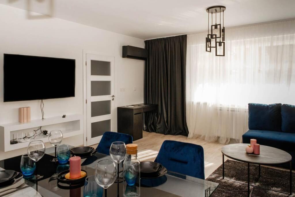 Super Luxurious & Spacious Designer Apartment. Stara Zagora Esterno foto